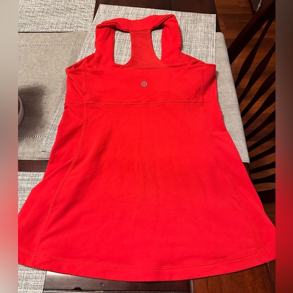 Lululemon tank - Picture 2 of 3
